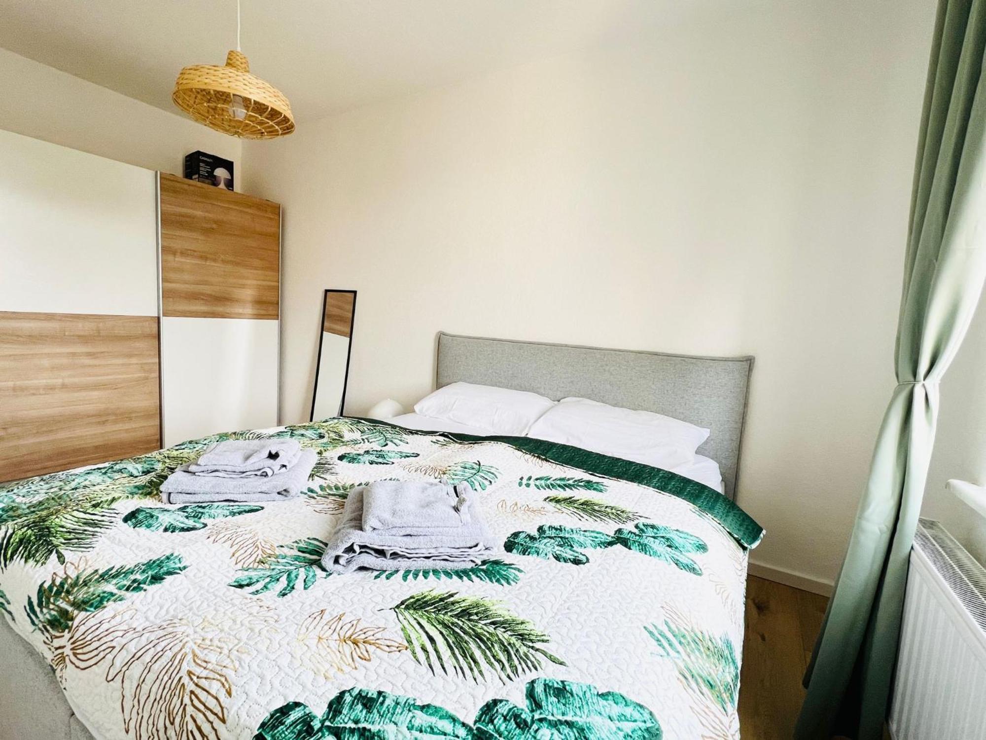Twenty Five Apartment Bei Dresden - Free Parking, Massage-Stuhl, Netflix & Coffee Machine Heidenau (Saxony) Eksteriør billede